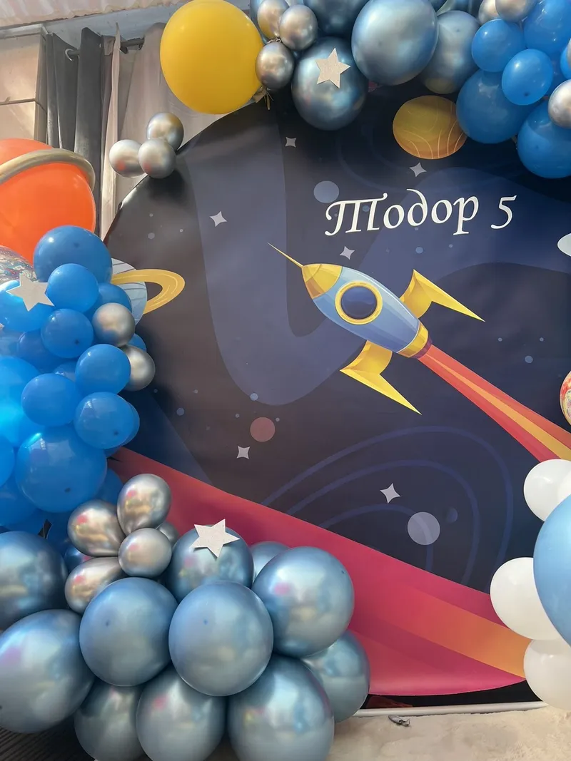 Космос, снимка 12